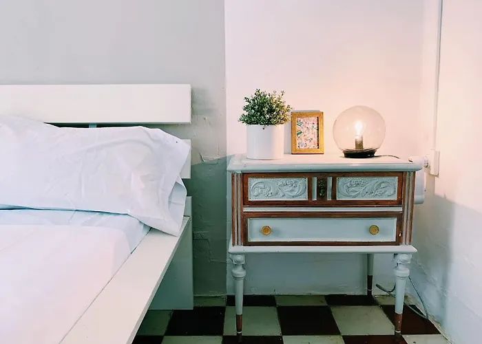 Maria Magdalena - Room 9